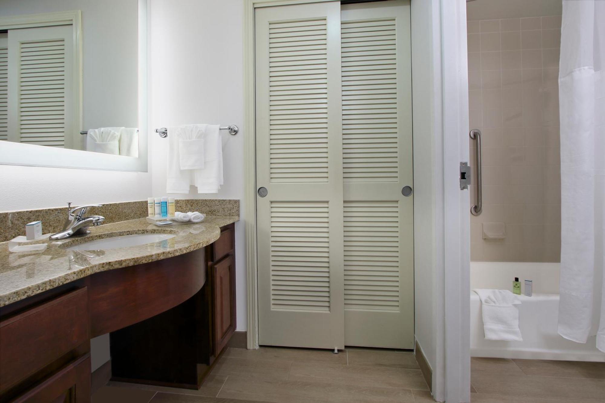 Homewood Suites By Hilton Fort Lauderdale Airport-Cruise Port Dania Beach Exterior photo
