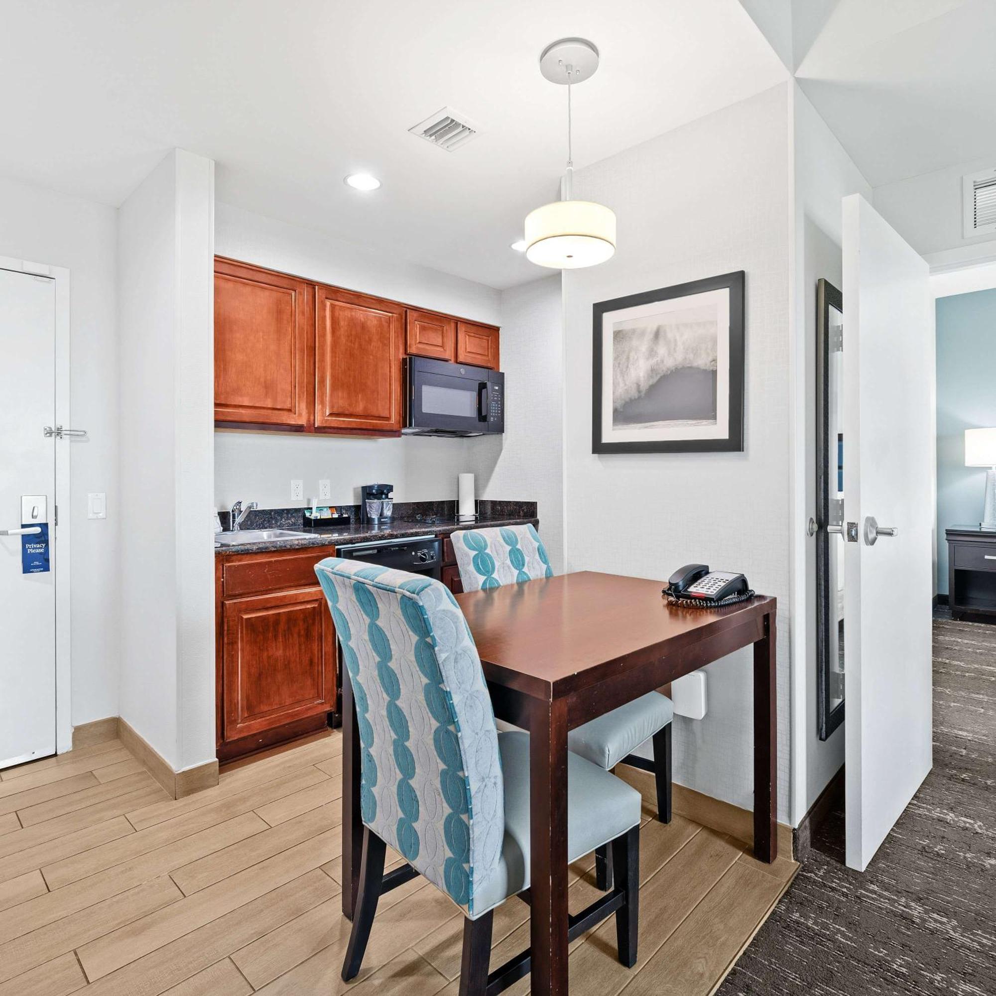 Homewood Suites By Hilton Fort Lauderdale Airport-Cruise Port Dania Beach Exterior photo