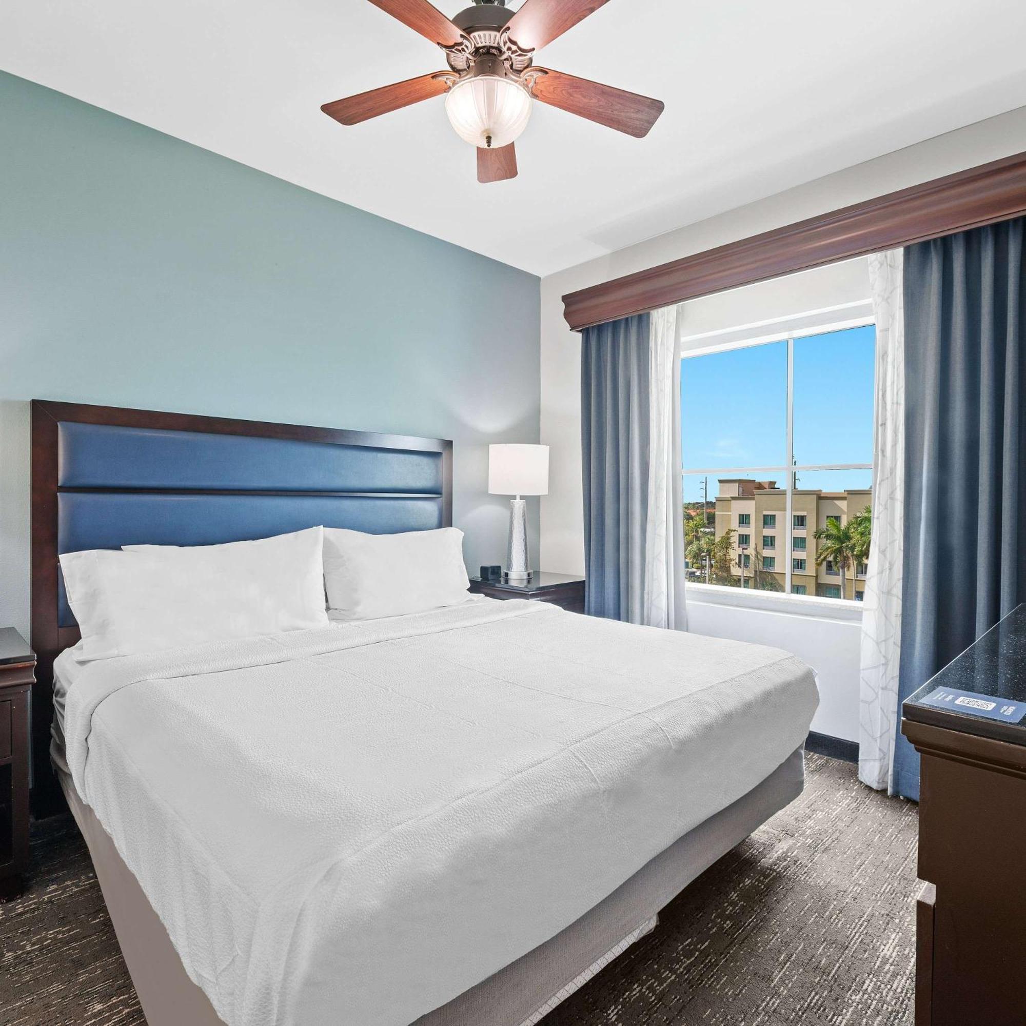 Homewood Suites By Hilton Fort Lauderdale Airport-Cruise Port Dania Beach Exterior photo